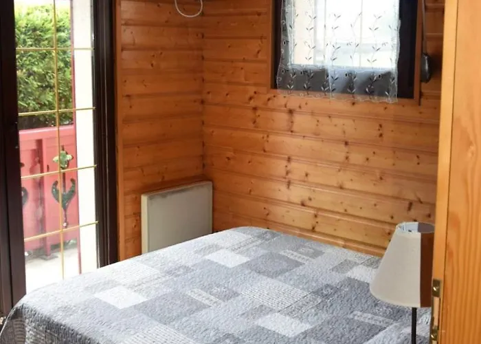 Maison De Style Individuelle Le Rouge Feigne A